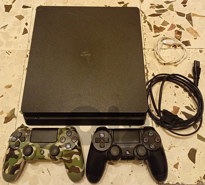 ps4 slim m3adle