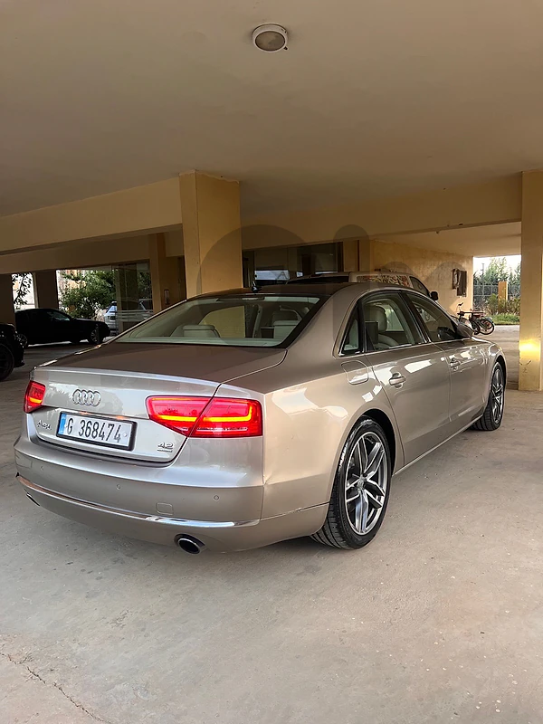 Audi A8 2011 Lond