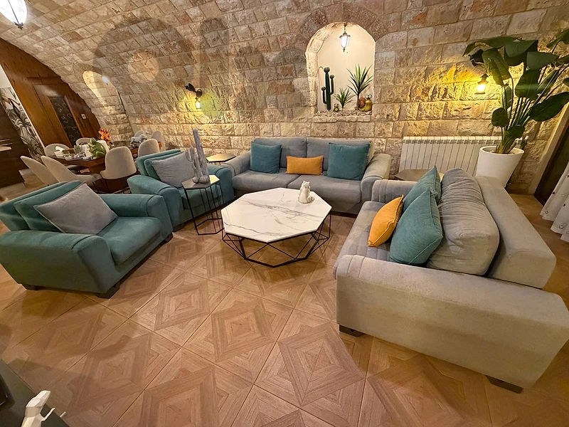 Full living room
