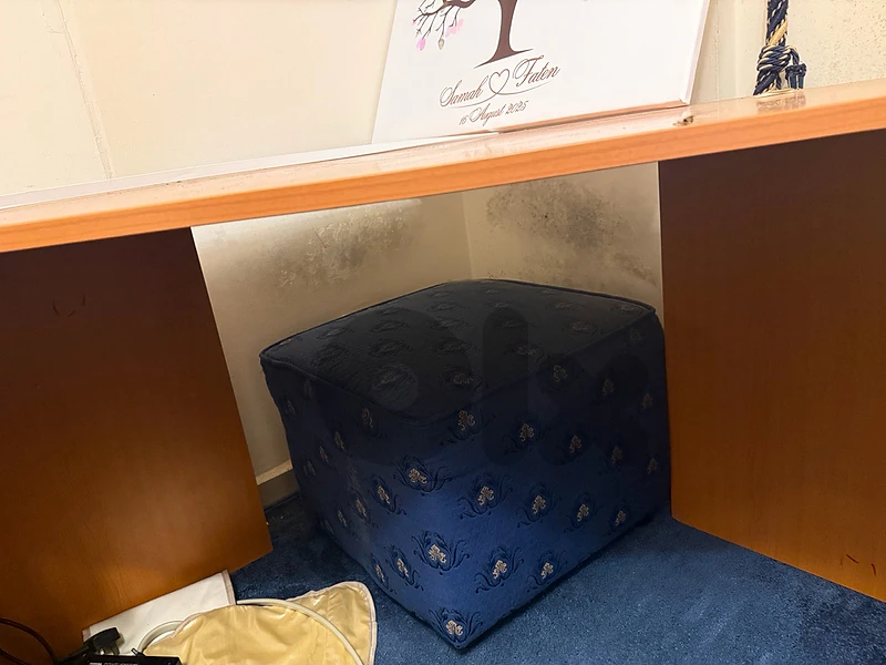 Gaming/office desk table