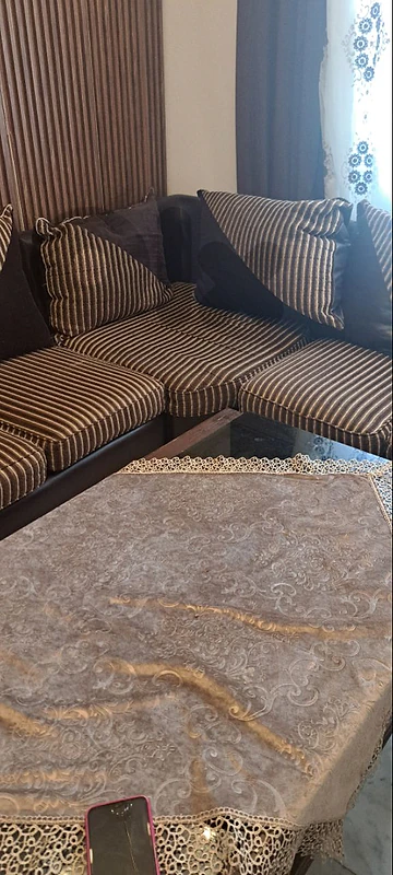 قعدة للبيع