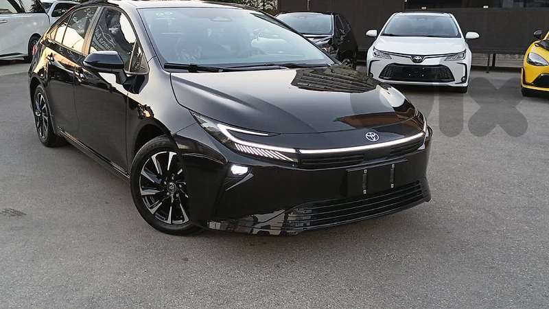 Toyota Corolla Hybrid 2026 Limited Edition Black edition new shape Top