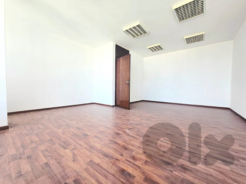 RAO26-5395 Office for Rent in Hamra | 121 sqm | Prime Location
