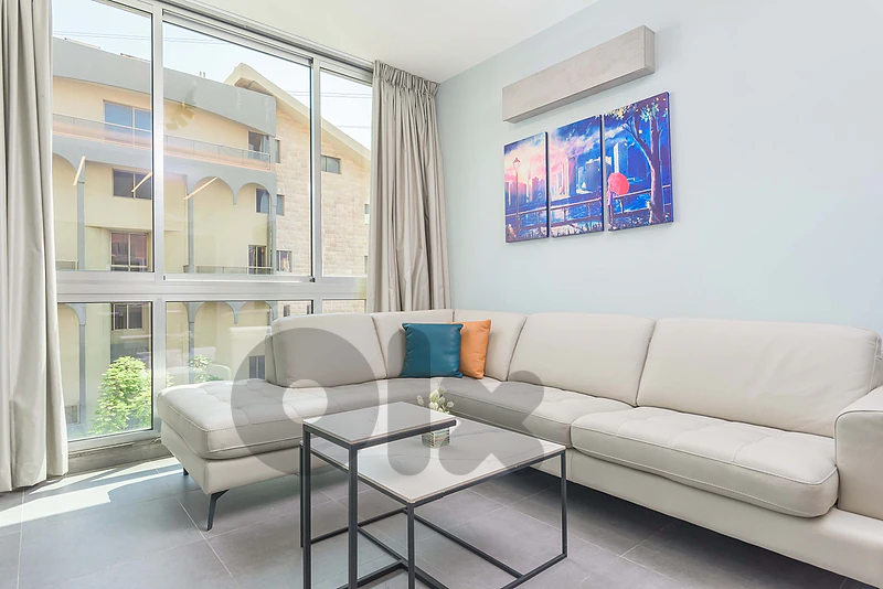 Modern 2-BR Apt in Awkar | شقة غرفتين عصرية في عوكر
