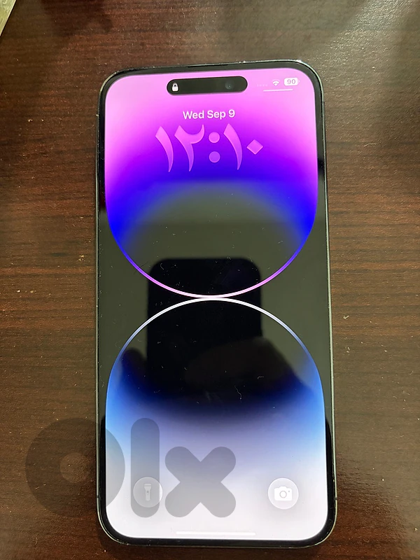 Iphone 14 pro max + covers + screen protectors