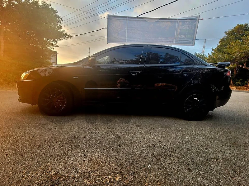 Mitsubishi lancer 	2018