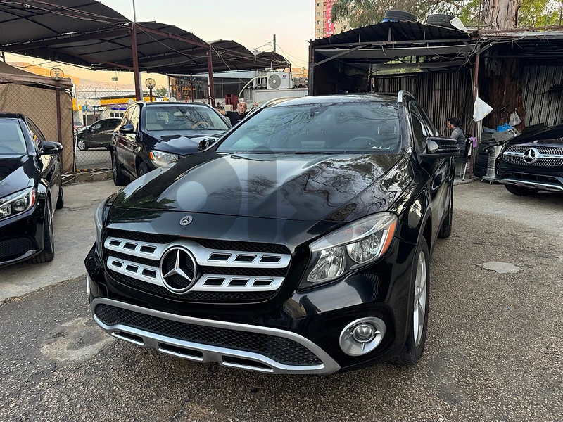 MERCEDES GLA250 2018✅🔥super clean✅🔥full options🔥81/882165☎️