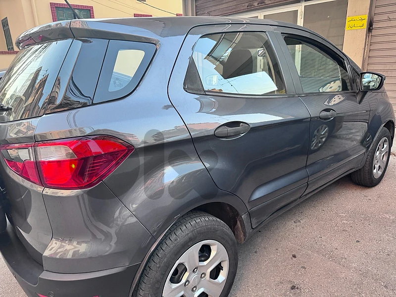 Ford EcoSport 2018 3c