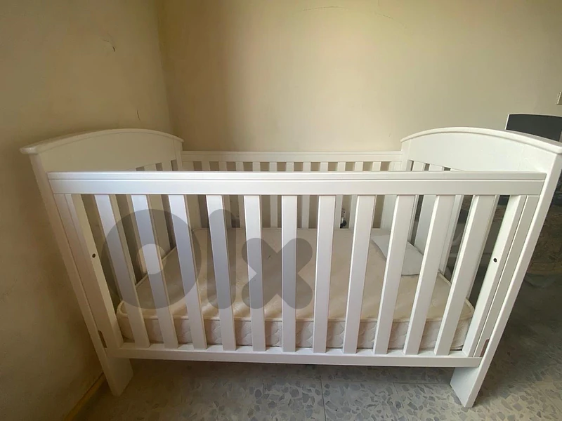 bed & comode