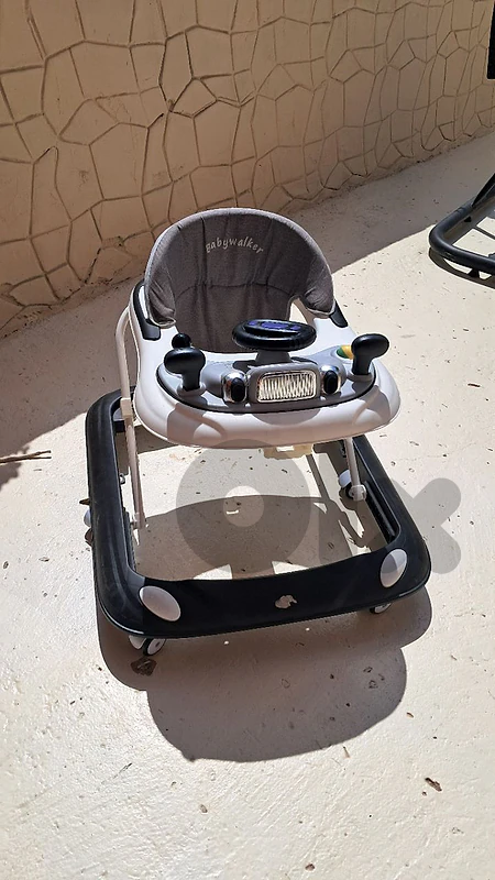 Baby walker مارش