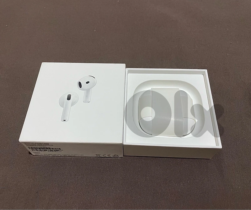 AirPods 4 ANC