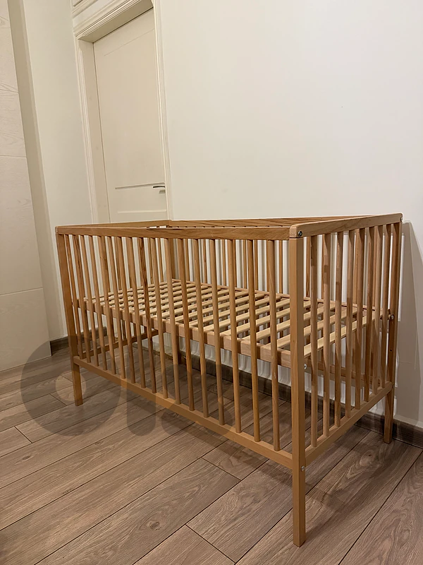 wood crib