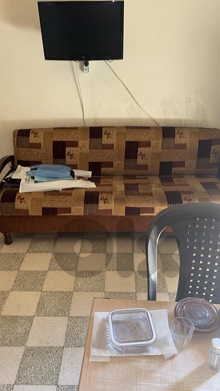 صوفة بحالة جيدة و نظيفة