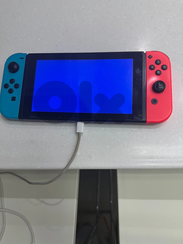nintendo switch no box it only jeeps the blue screen