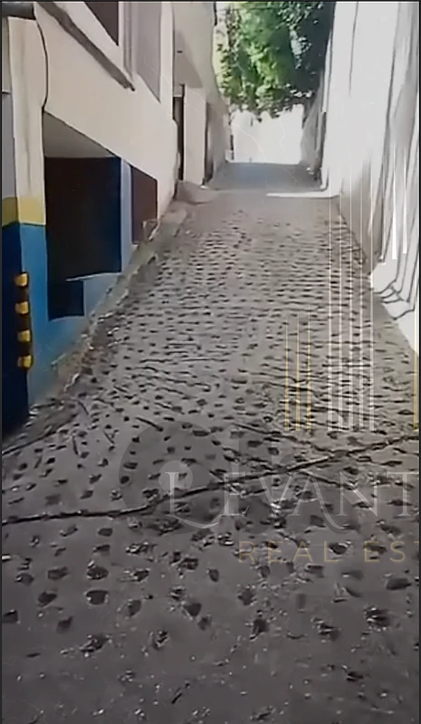 Garage For Rent in Sabteye