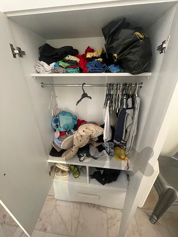 baby bedroom