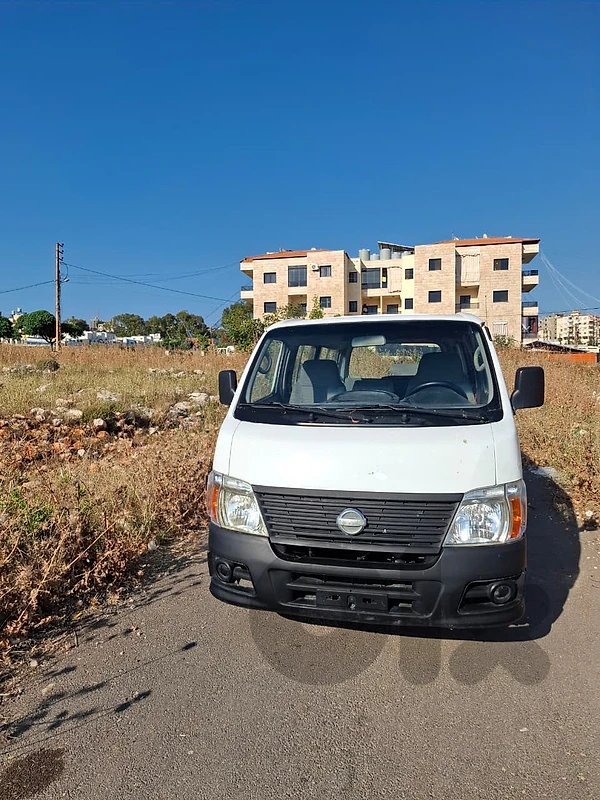 nissan urvan