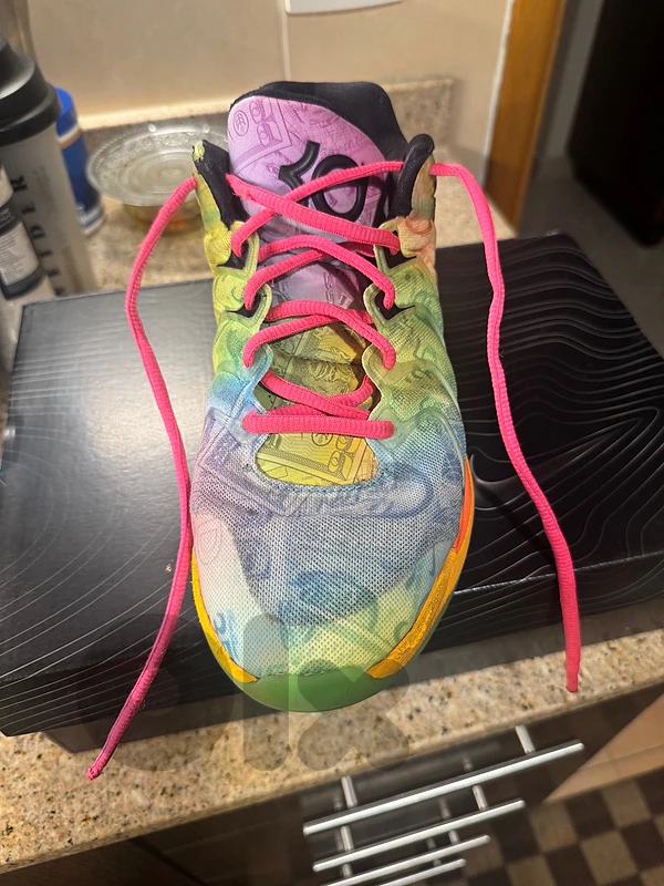 basketball shoes