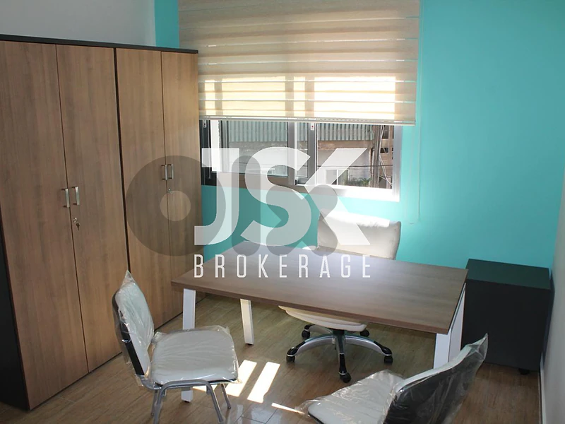 L22611 Office in Prime Location For Sale in Dora