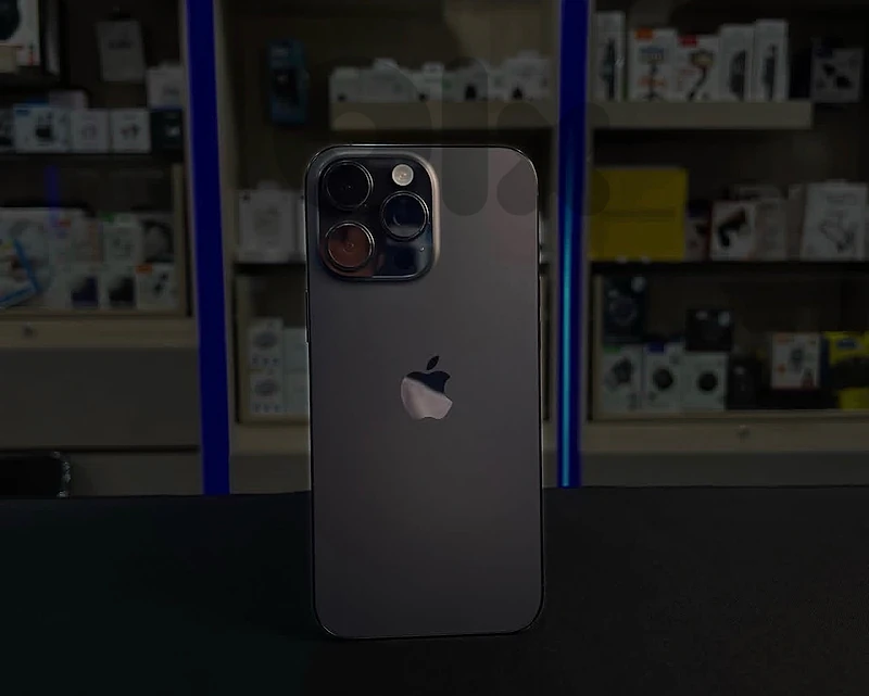 iPhone 16 pro max black titanium