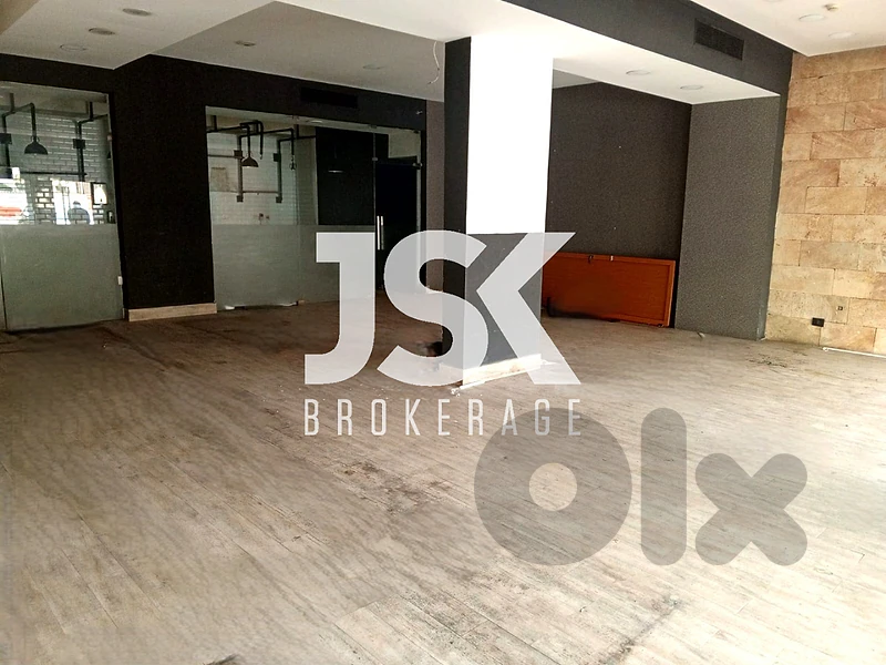 L22616 Spacious Showroom For Rent in Prime Location in Adma