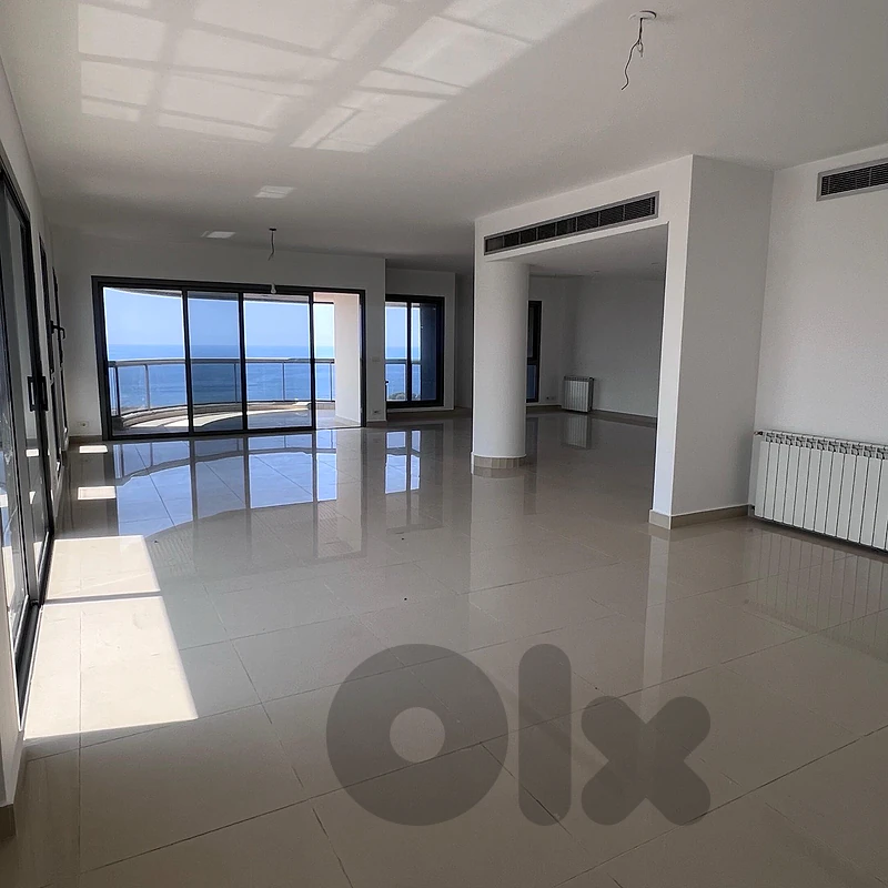 410 Sqm Apartment for Sale in Dbayeh