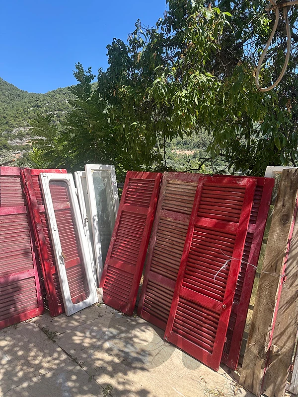Wooden Window Shutters – درف شبابيك خشب مستعملة
