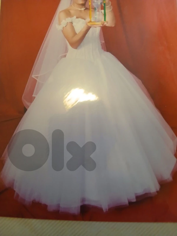 wedding dress