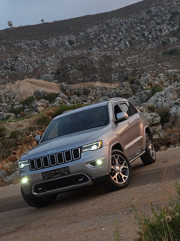 Jeep Grand Cherokee 2018 STERLING EDITION 25TH ANNIVERSARY Jeep Grand Cherokee 2018 STERLING EDITION 25TH ANNIVERSARY