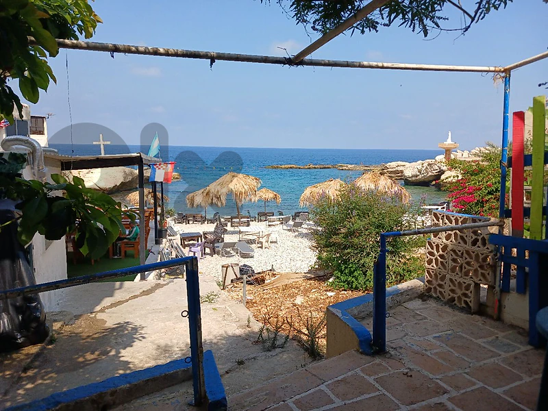 Beach front chalet for rent in Bouar