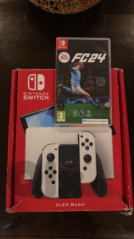 Nintendo Switch Oled Model (Used) With FC24 (New) 275$ 🇱🇧🔥🔥🔥🇱🇧