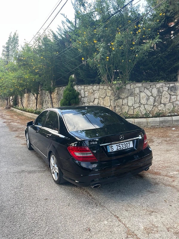 Mercedes-Benz C-Class 2011 9,500$