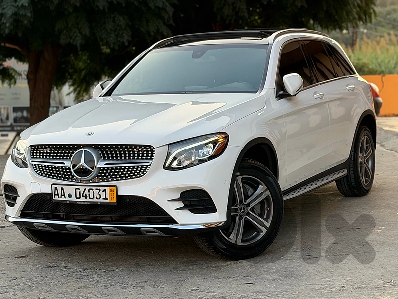 Glc 300 model 2019 54000 miles Full options