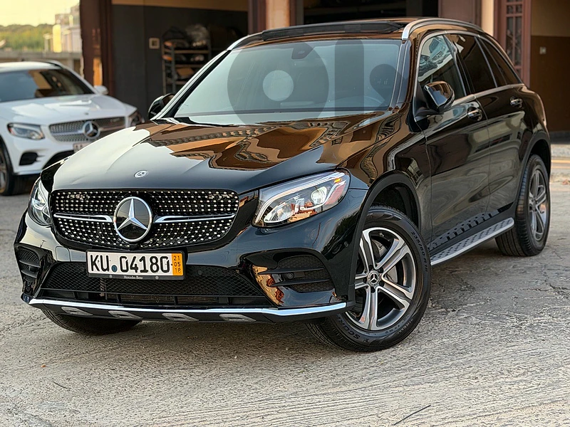 Glc 300 4matic model 2019 58000 miles