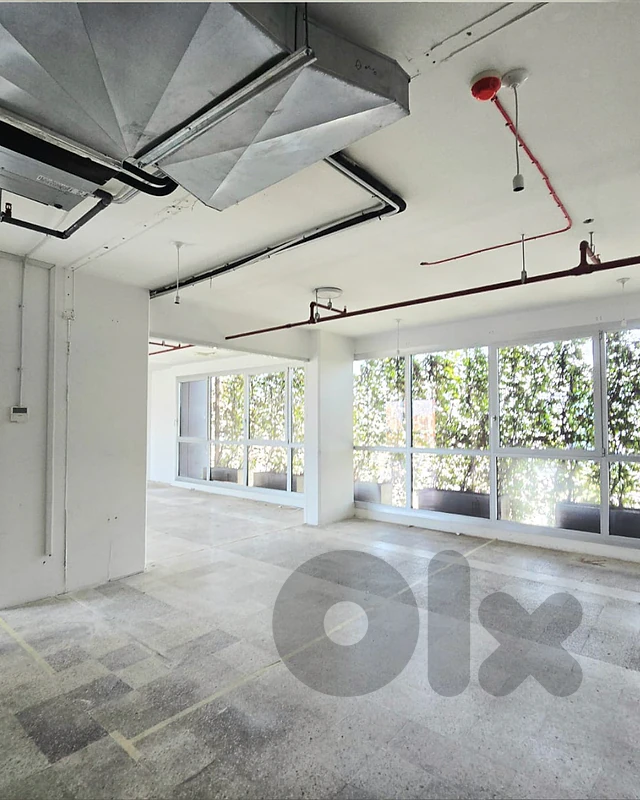 RAO26-5402 Office 180 sqm for Rent – Achrafieh