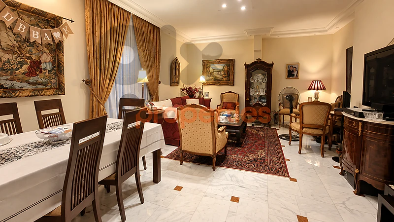 Apartment For Sale in Zkak El Balat CPBHN71 – شقة للبيع في زقاق البلاط