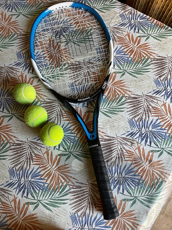 Artengo TR160 tennis racket