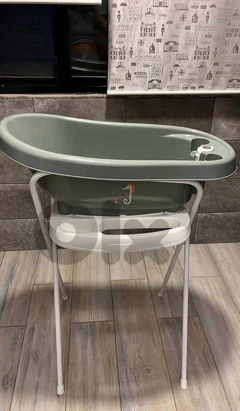 bebe jou bath tub with stand