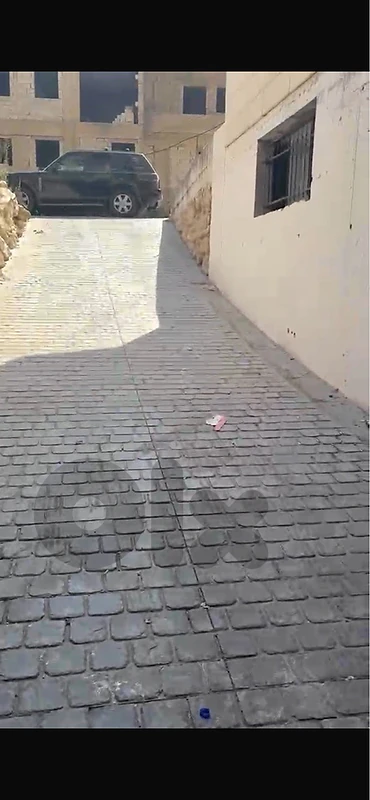 **مستودع مميز للإيجار – عالية  المدينة الصناعية**
