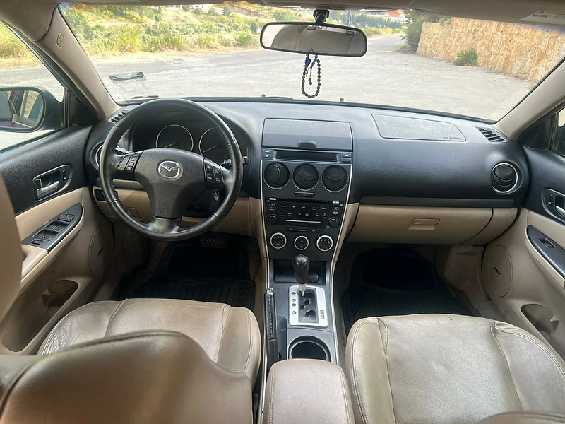 Mazda 6 2006 v6