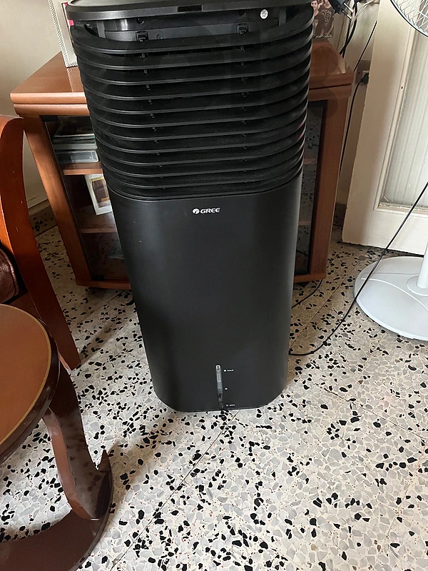 Gree air fan with water