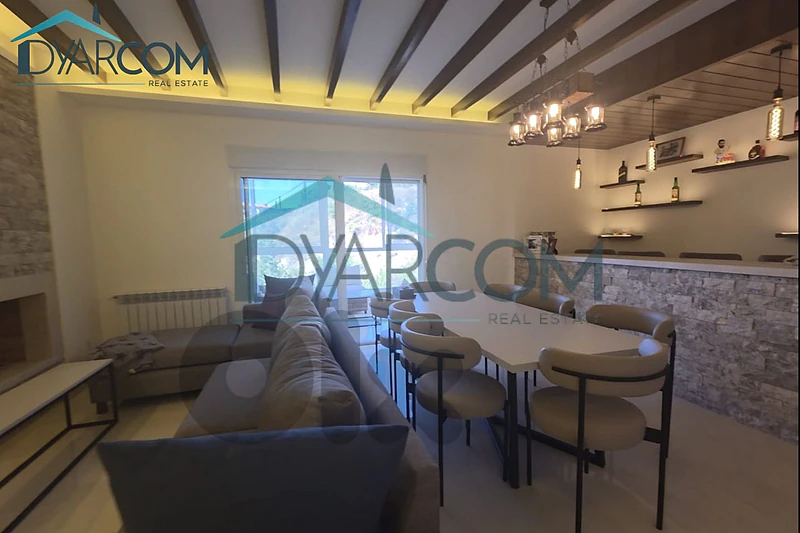 DY3849 - Blat Decorated Apartment for Sale!