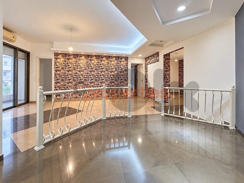 Apartment for sale in Hamra شقة للبيع في الحمرا CPBMKH88 Apartment for sale in Hamra شقة للبيع في الحمرا CPBMKH88