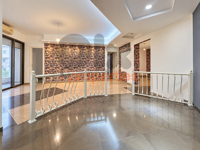 Apartment For Rent in Hamra شقة للإيجار في الحمرا CPBMKH87