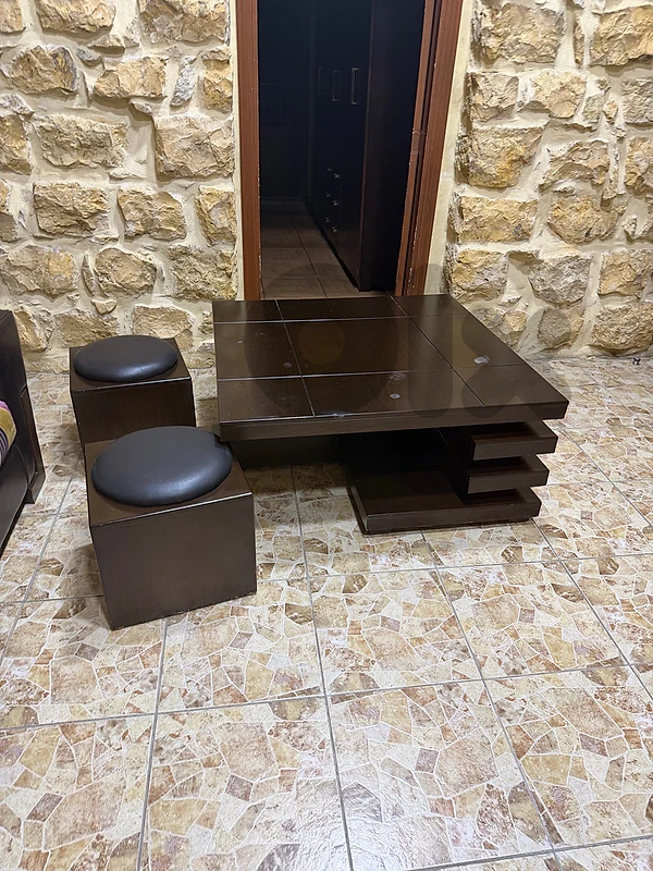 used table with 2 chairs