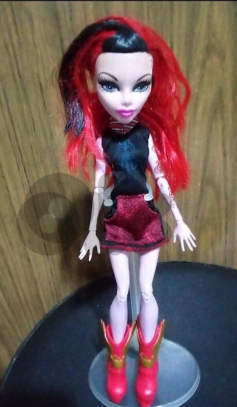 FREAKY FUSION OPERETTA Monster High G1 As new doll+similar dress&boots