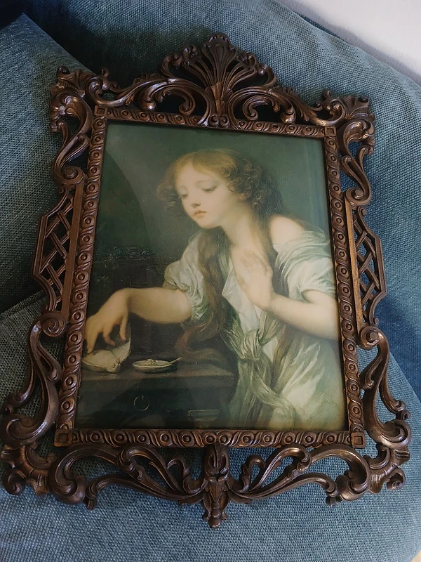 antique tablo
 برواز قديم مُميّز بزجاجه النافر