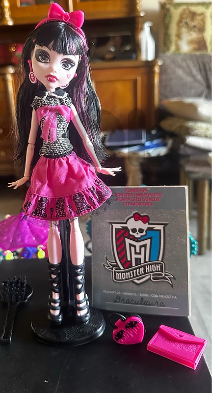 Monster High Generation 1 "Picture Day" Draculaura doll