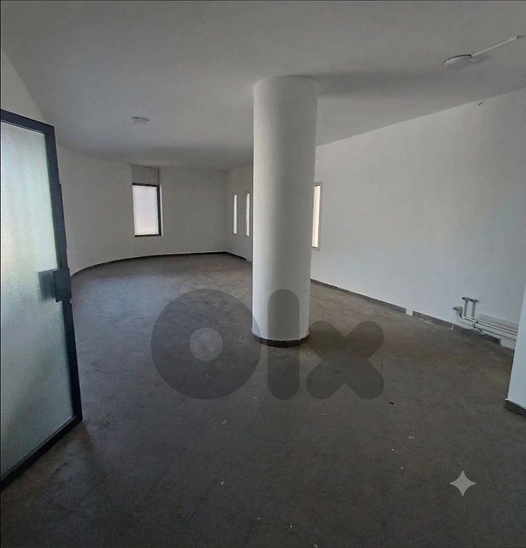 Shop for Rent in Hazmieh.