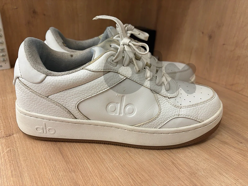 alo yoga